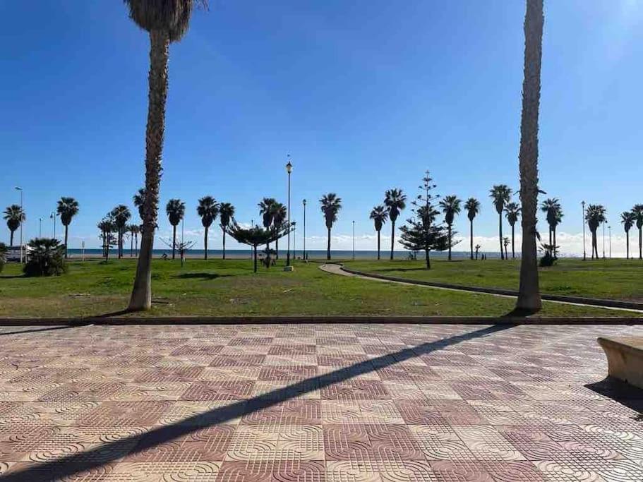 Apartament Moderna Y Alegre Vivienda Junto Al Mar . Roquetas de Mar Zewnętrze zdjęcie