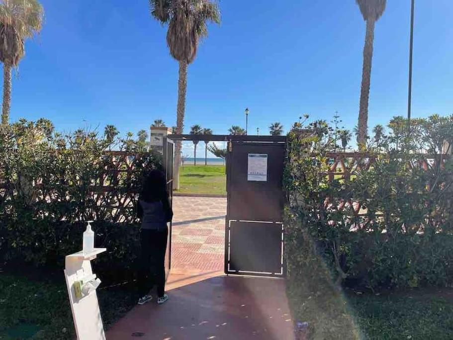 Apartament Moderna Y Alegre Vivienda Junto Al Mar . Roquetas de Mar Zewnętrze zdjęcie